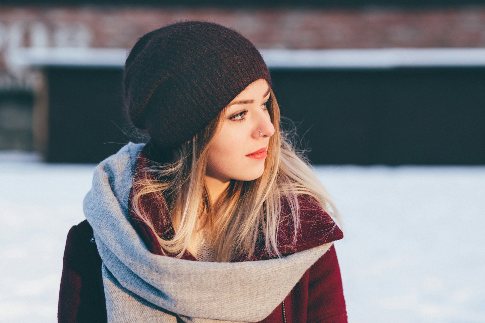 Photo by freestocks woman wearing black knitted cap